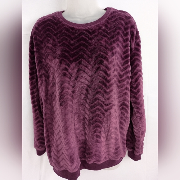 2/$30 FIFTH SUN Plush Purple Chevron Pullover Cozy Warm Sweatshirt (#1,265) - Picture 1 of 7